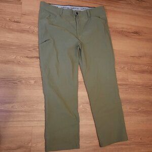 ORVIS  Mens Gray  Front Out Door Hiking water Repellent Size 40x30